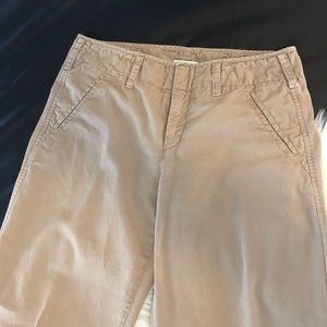 🌸 VINCE Khaki Pant Size 6